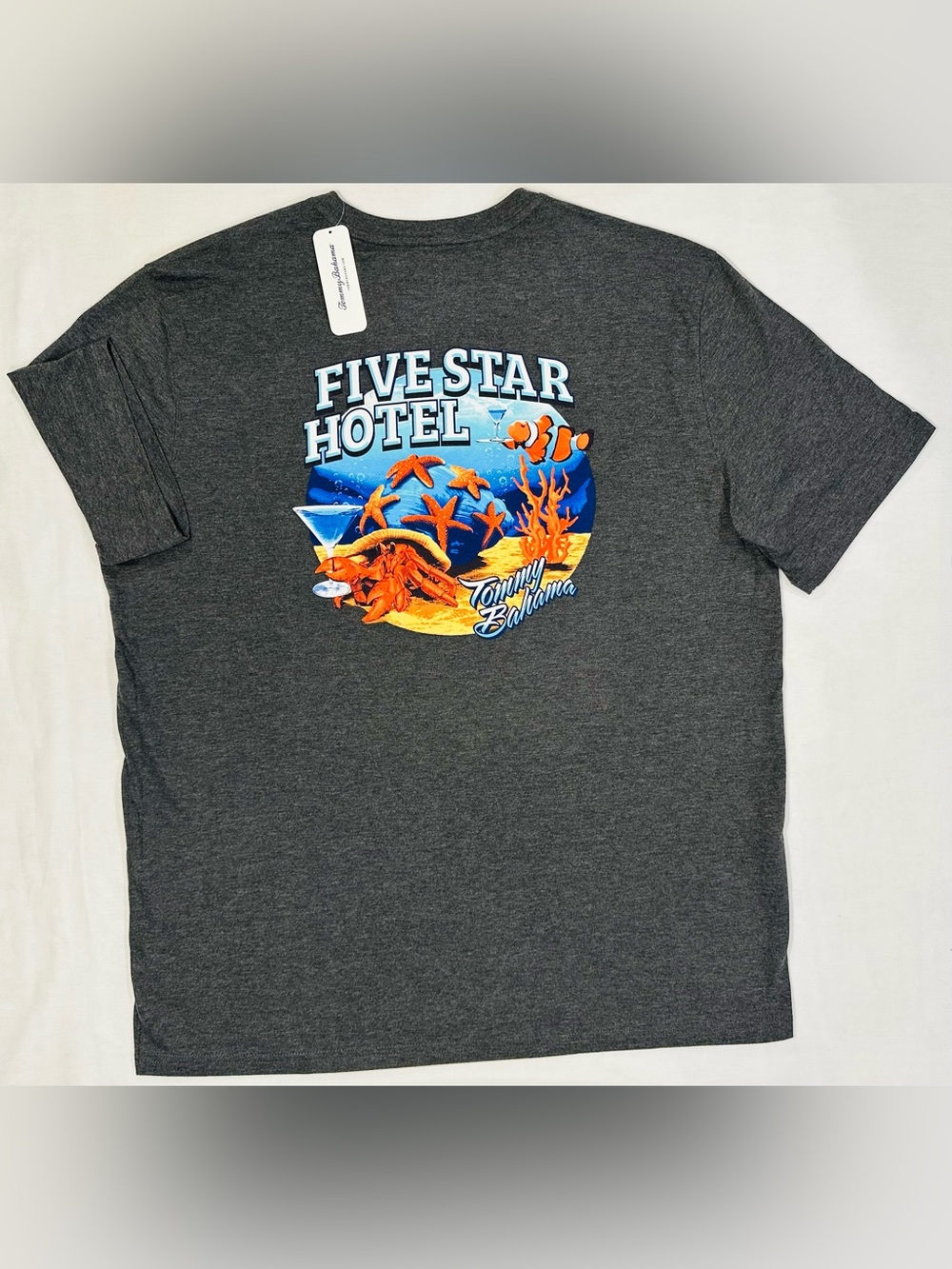 Tommy Bahama Men’s FIVE STAR HOTEL T-shirt Large Coal Gray NWT Starfish Martini